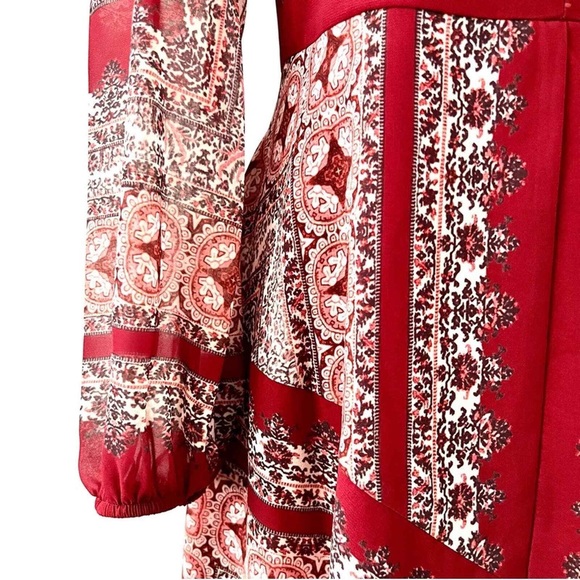 Vince Camuto Medallion print maxi dress - Picture 4 of 11